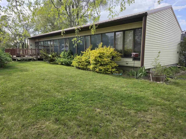141 Heather Ave, Evansdale, IA 50707