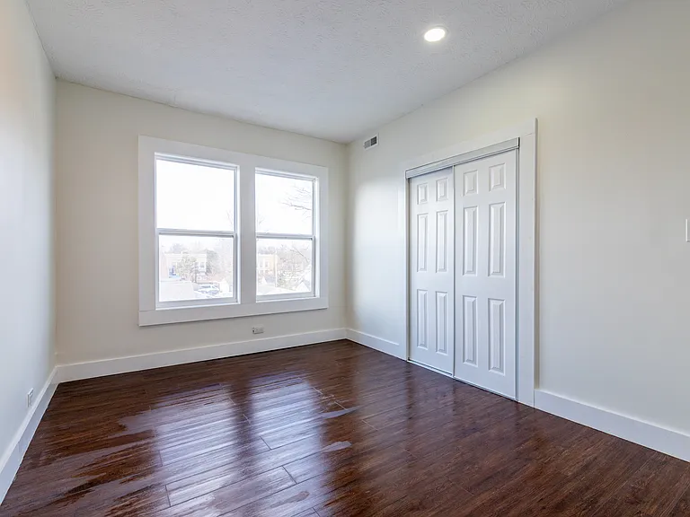 716 College Ave #1 — Photo 13