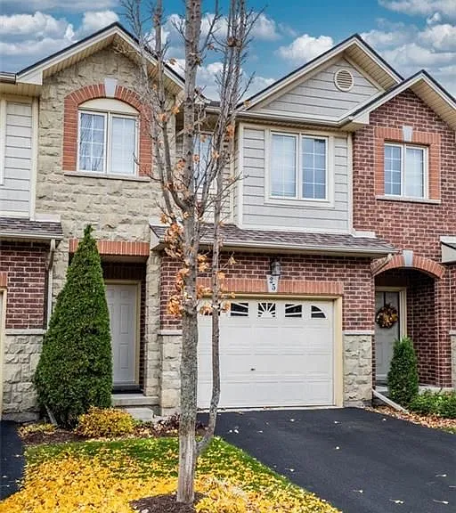 25 Liddycoat Ln — Photo 1