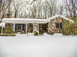 1898 Sullivan Trl, Tannersville, PA 18372