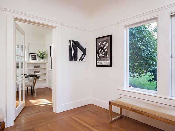 4th image of 684 Mirada Ave