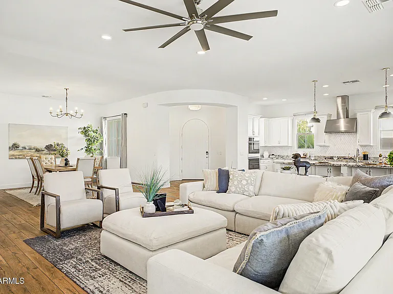 2083 E Scorpio Pl — Photo 10