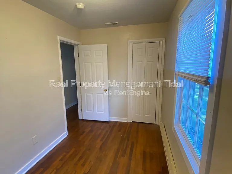 511 Randolph Rd #F — Photo 9