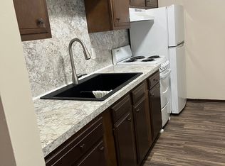 222 Summit St FLOOR 2, East Canton, OH 44730