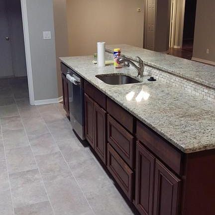5th image of 2427 Deercroft Dr