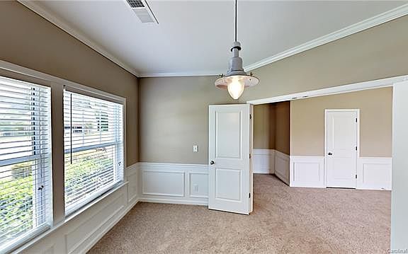 4th image of 105 Austin Field Ct