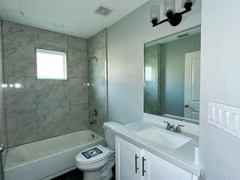 2219 Northridge Ave — Photo 8