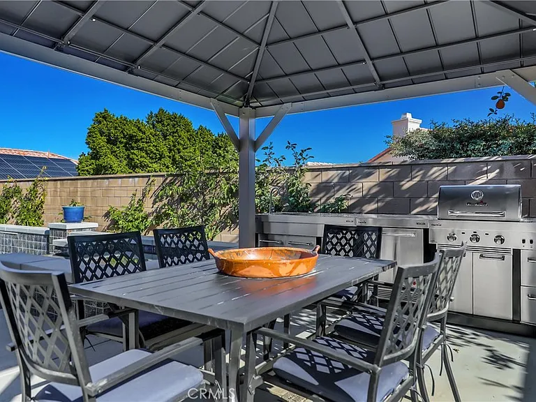 43760 Milan Ct — Photo 30