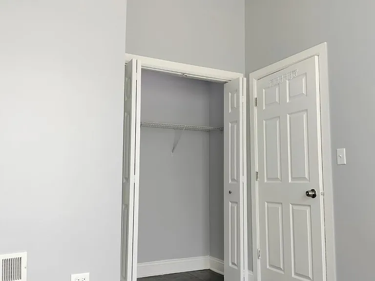 1529 S Central Park Ave #2 — Photo 17
