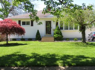 609 Thorpe Dr, Sandusky, OH 44870