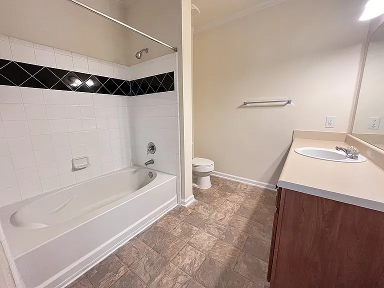 Wesley Kensington Apartments at Stonecrest — Photo 517