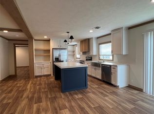 107 Monte Vista Dr, Elgin, TX 78621