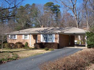 134 Lakemont Park Rd, Hickory, NC 28601