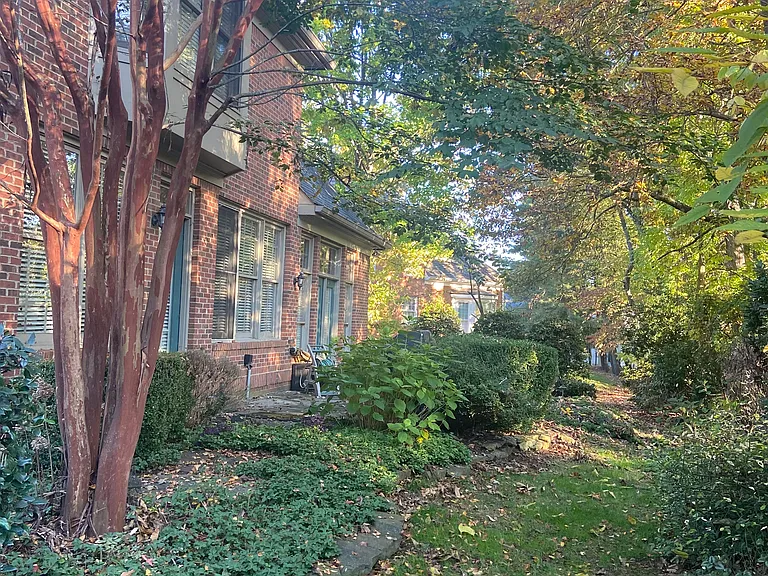 401 Wyndham Hall Ln — Photo 47