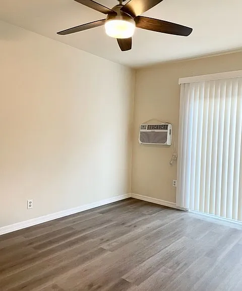 3313 Adriatic Ave — Photo 12