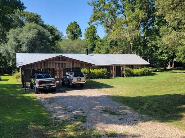 103 Deer Lake Rd, Natchez, MS 39120