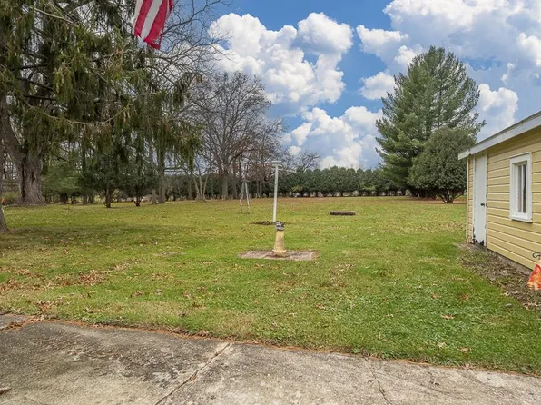 104 Garfield Street, Edgerton, WI 53534