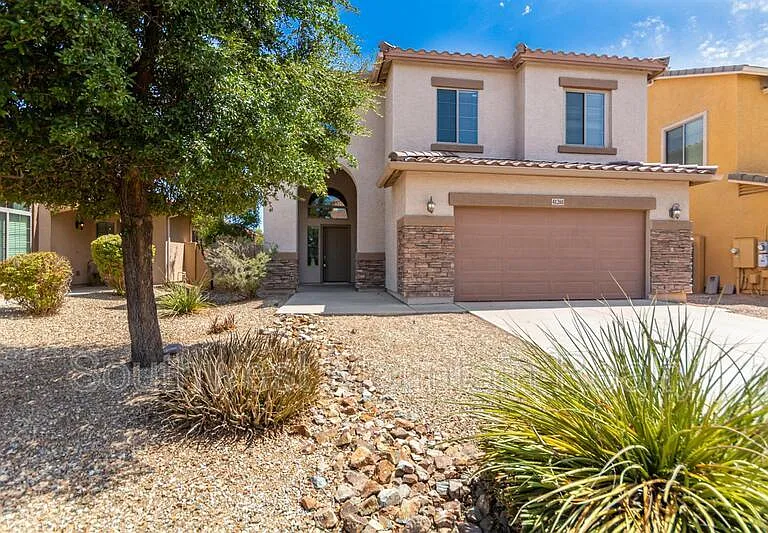 41261 W Laramie Rd — Photo 3
