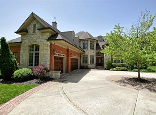 15W627 89th St, Burr Ridge, IL 60527