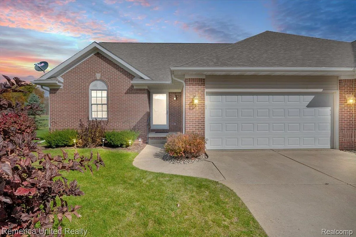 13303 Spruce Ct photo 1