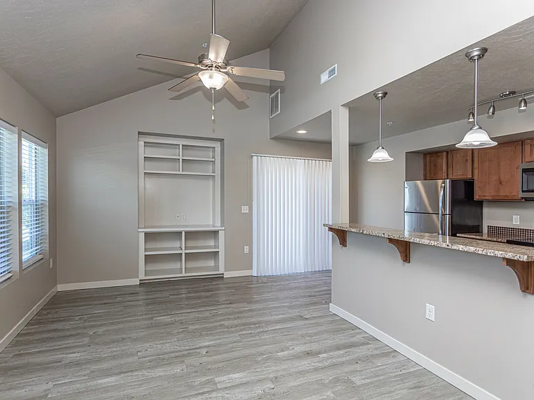 Cantabria Townhomes — Photo 5