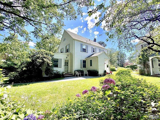 1st image of 13 Brighton Pl