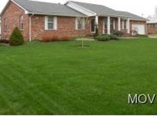 208 Pebble Dr, Marietta, OH 45750