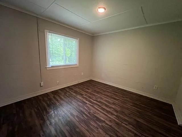 2 bed, 750 sqft, $775 — Photo 2