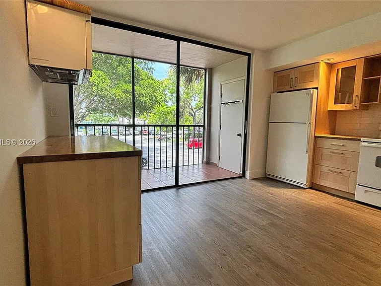8540 SW 133rd Avenue Rd #219 — Photo 10