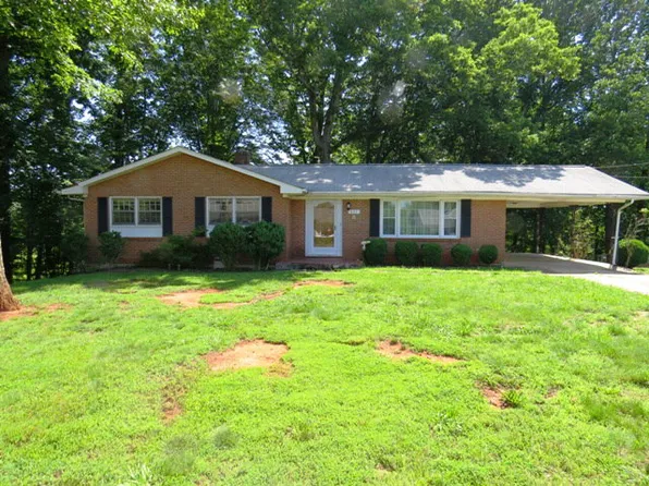 257 Susan Dr, Collinsville, VA 24078