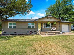 2202 NW 46th St, Lawton, OK 73505