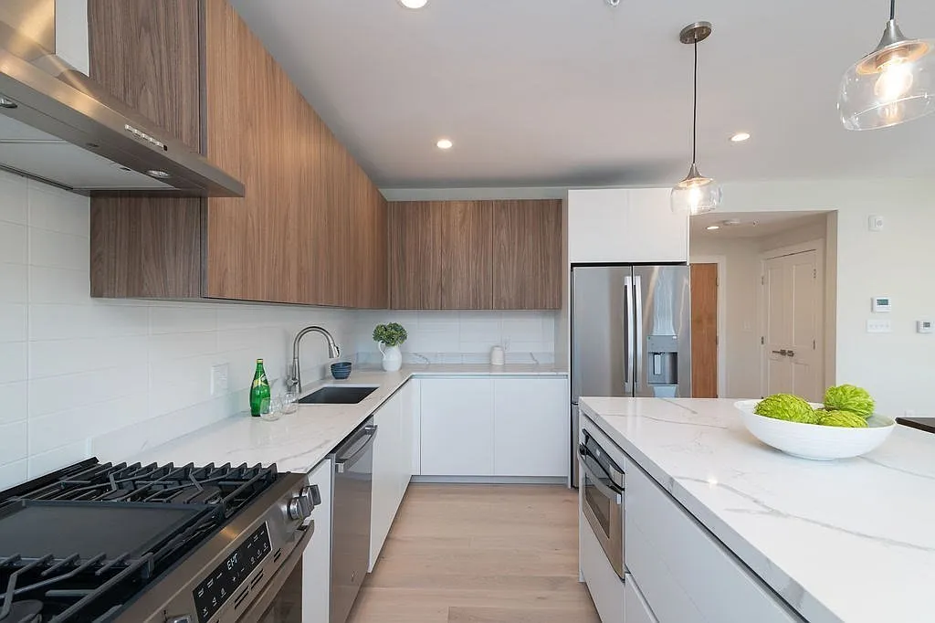 2 bed, 2.5 bath, 1581 sqft, $3,500 — Photo 4