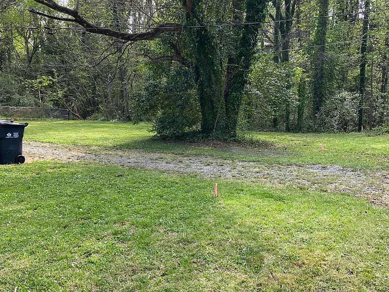 2900 Edsel Pl — Photo 14