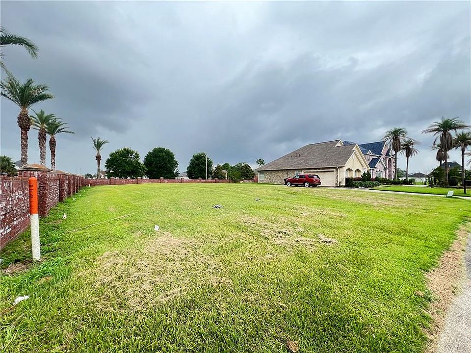 2nd image of 5083 W Saint Andrews Cir
