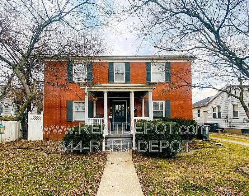 629 S Harlan Ave #C