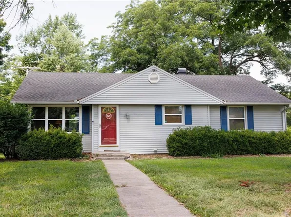 4160 N Chelsea Ave, Kansas City, MO 64117