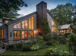 28 Tower Rd, Kittery Point, ME 03905