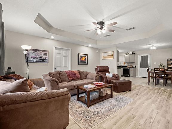 4th image of 244 Jacks Cir