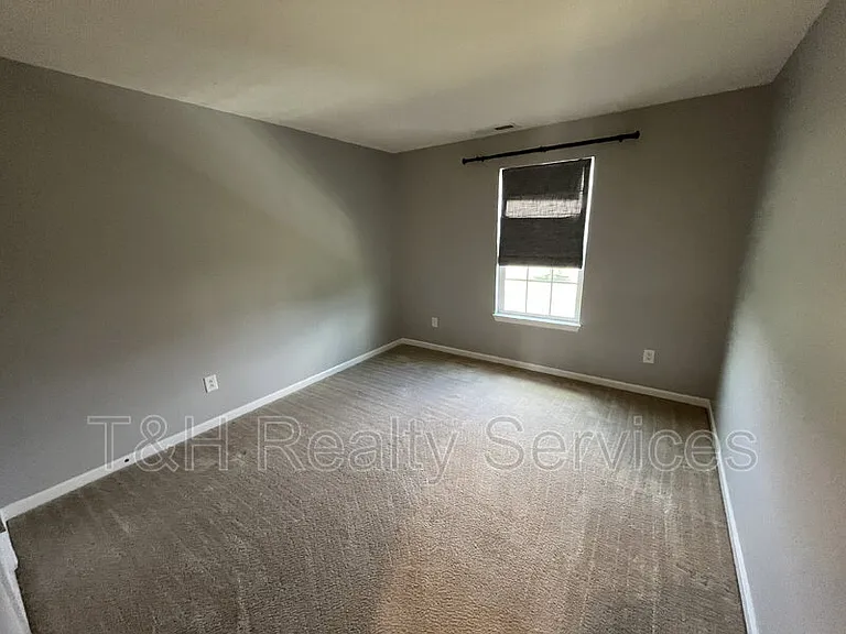 11423 Mears Dr — Photo 8