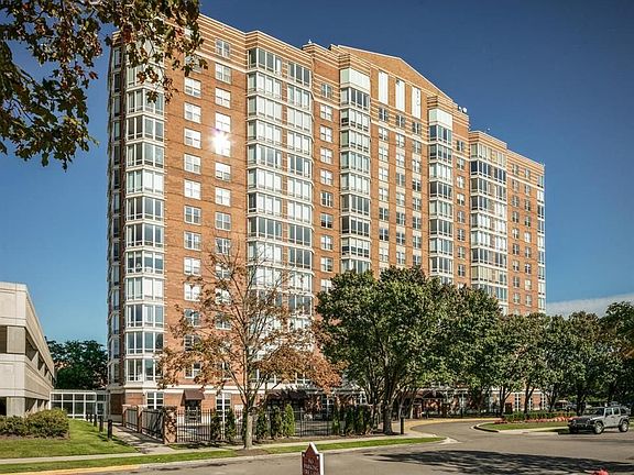 3rd image of 250 E Harbortown Dr #7008