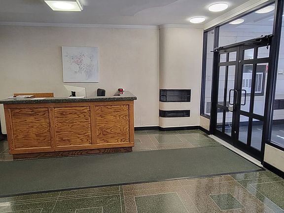 4th image of 6333 98th Pl APT 6O