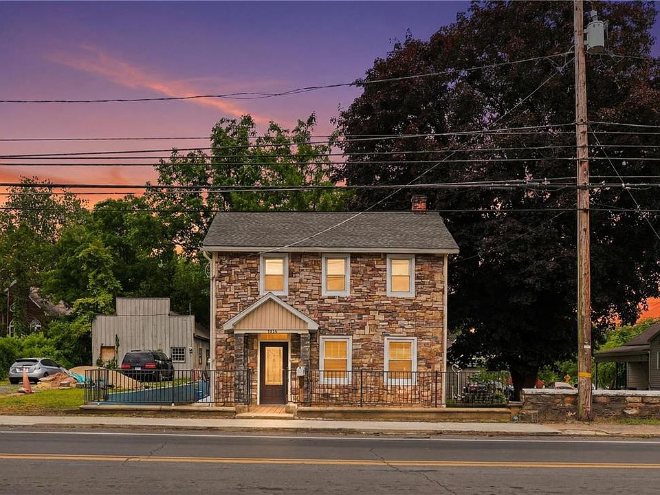 1st image of 3276 Easton Ave