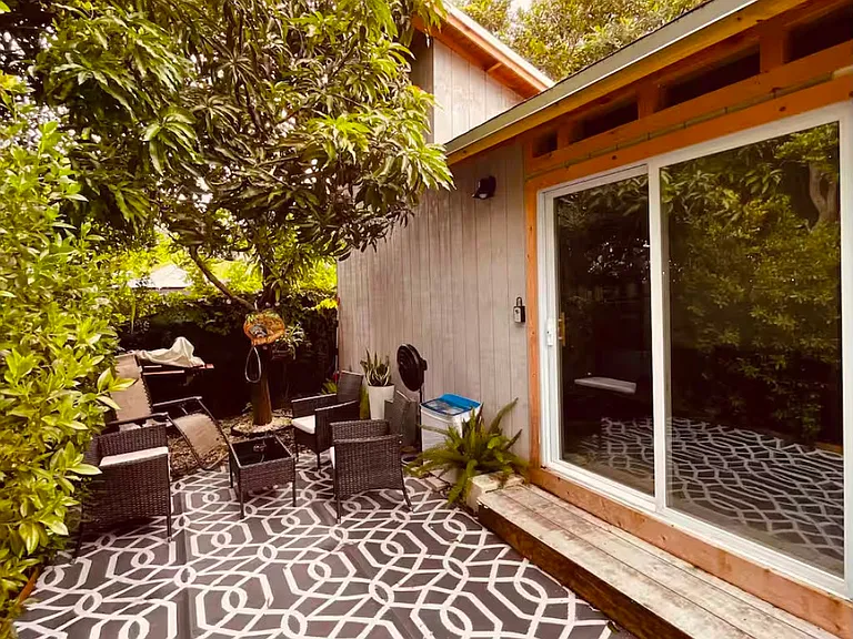 915 NW 4th Ave — Photo 10