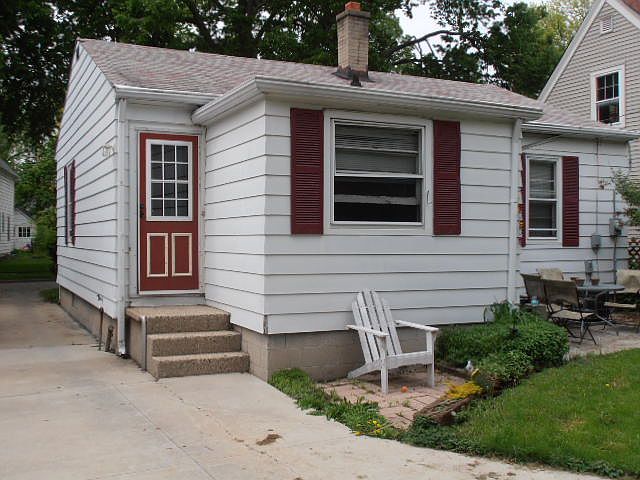 2nd image of 1330 N 71st St