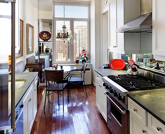 3rd image of 400 E 51st St APT 25A