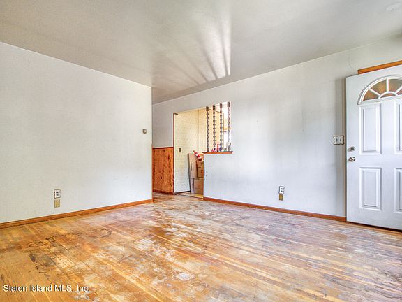 5th image of 327 South Ave