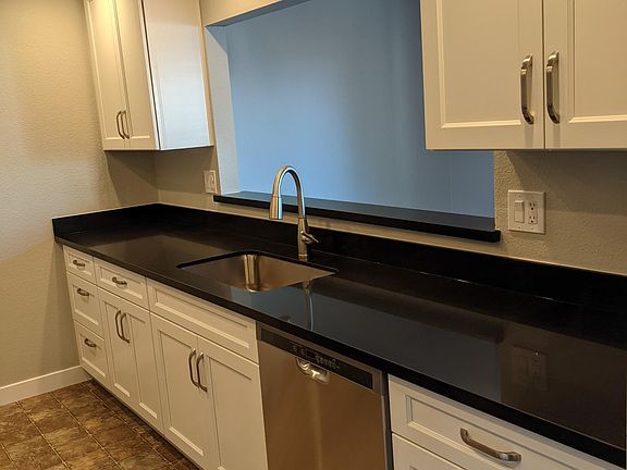 4th image of 3224 80th Ave SE APT 5