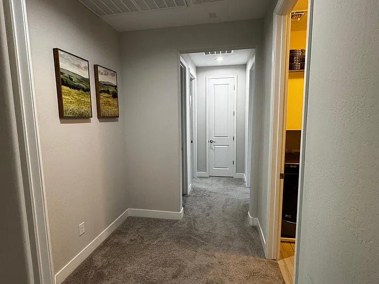 648 W Winchester Dr — Photo 13