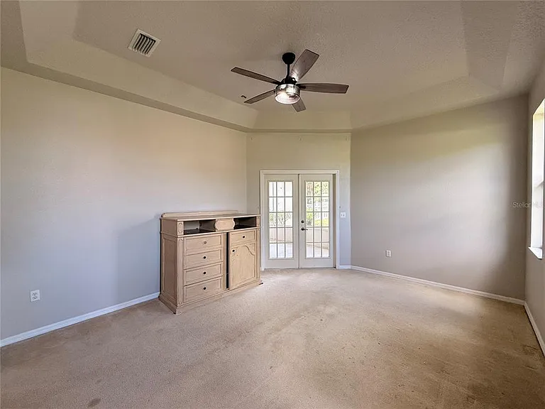 3010 Victoria Dr — Photo 24