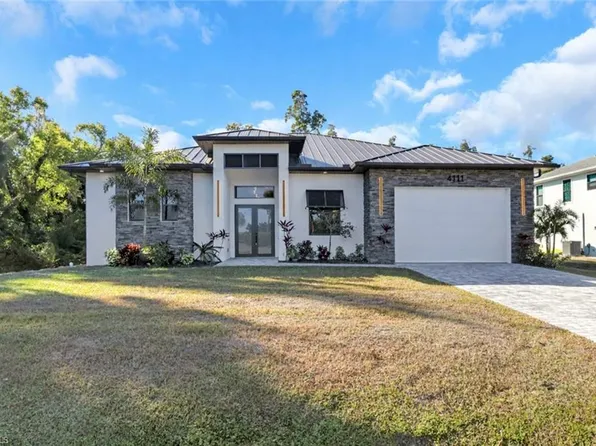 4111 Williams RD, ESTERO, FL 33928
